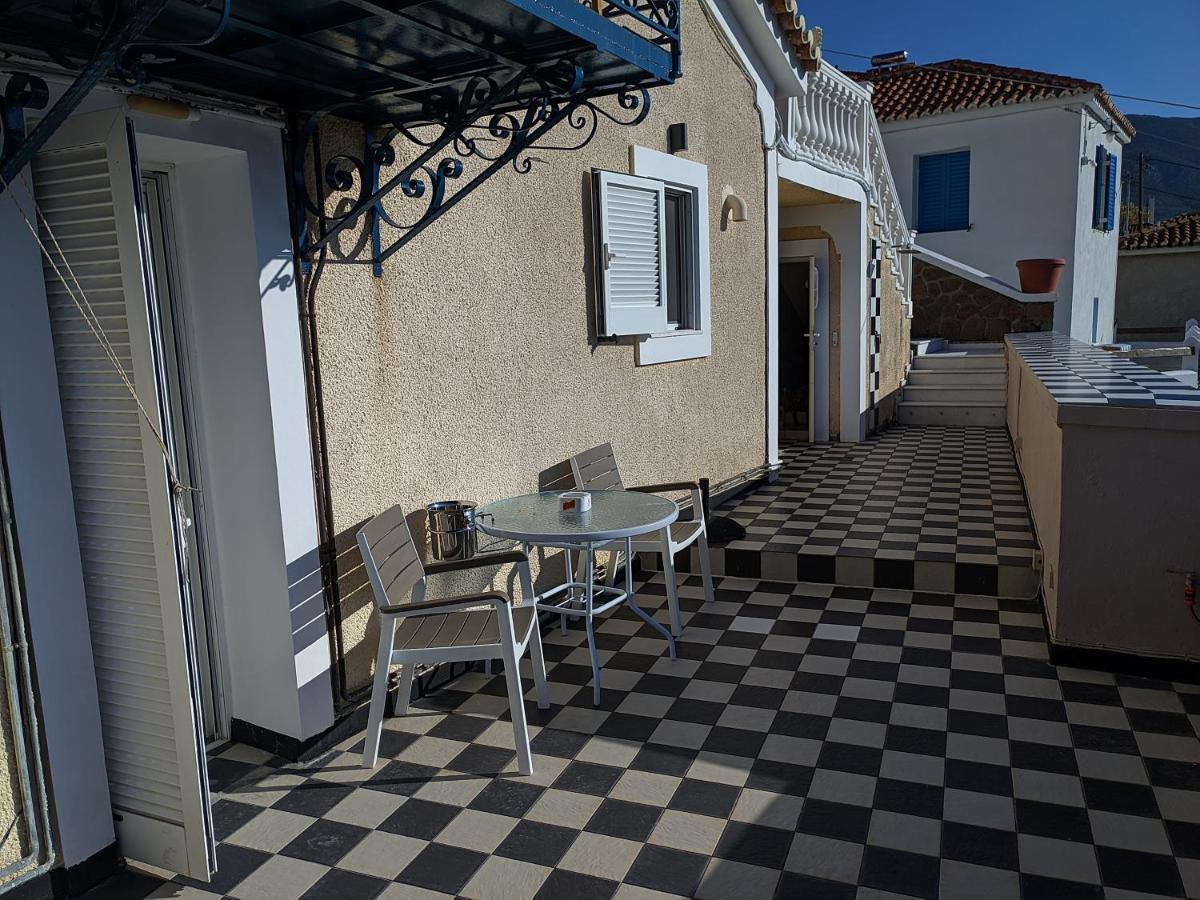 Summer Dream Poros Town ภายนอก รูปภาพ